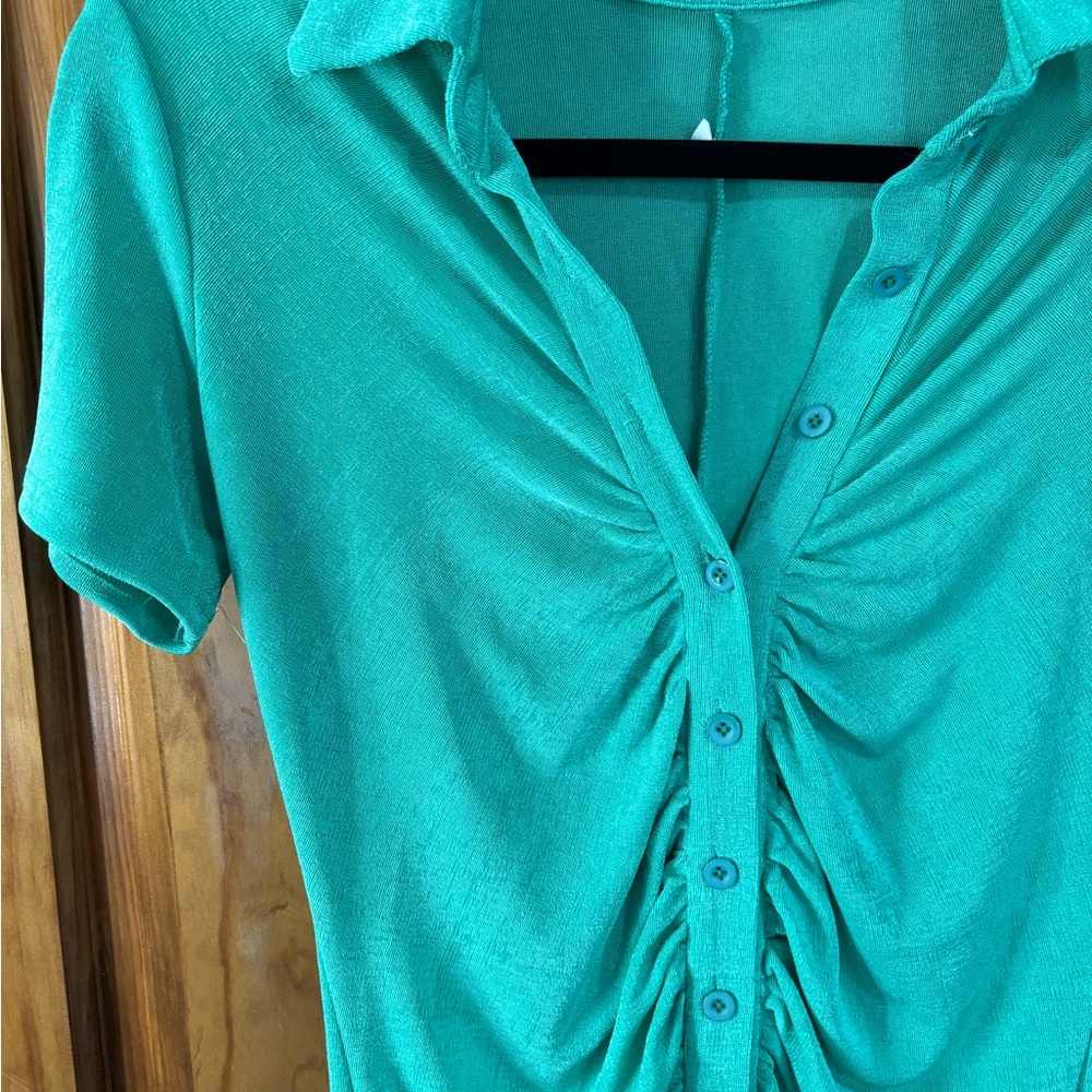 Green Ruched Button Up Dress - Picture 7 of 8